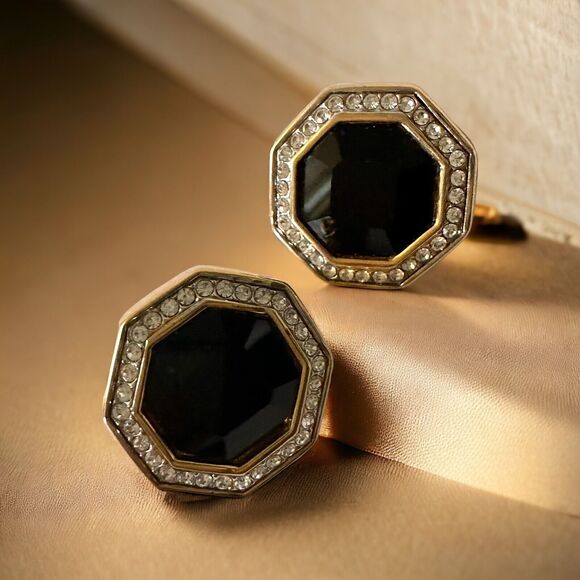Vintage SAL Swarovski Crystal Clip On Earrings Gold Tone 1 Inch Great Condition - Picture 1 of 14
